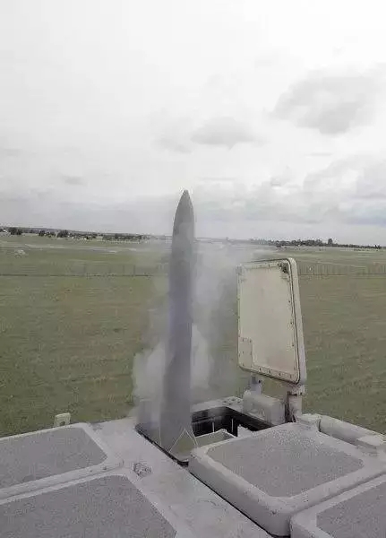 英国空军aim132空空导弹,aim-120c-7型空空导弹