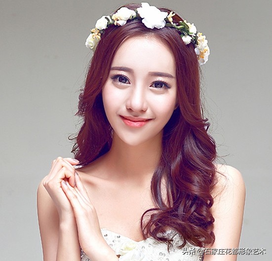 新娘化妆师行业,新娘化妆师就业前景和方向知乎