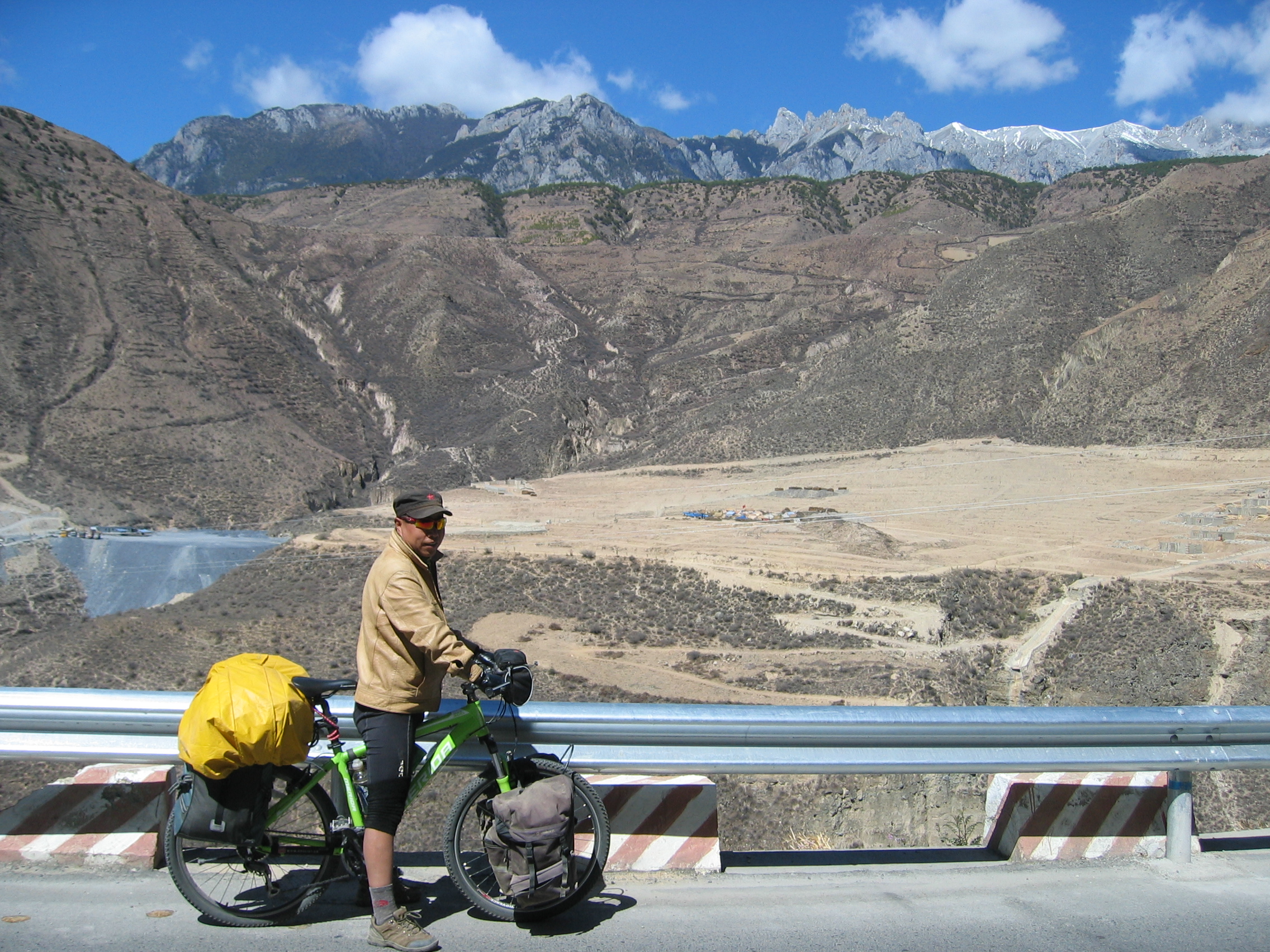 骑行露营需要带什么东西,户外骑行250公里需要准备什么东西