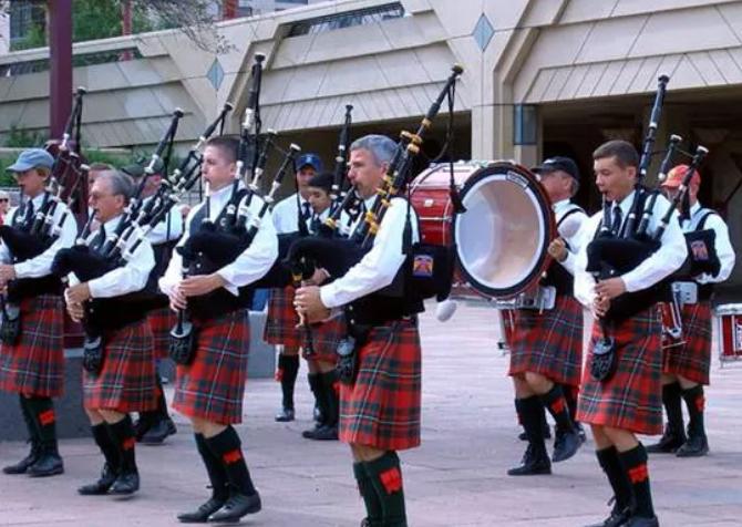 潮人最喜欢的高街潮牌盘点,英伦风潮牌推荐
