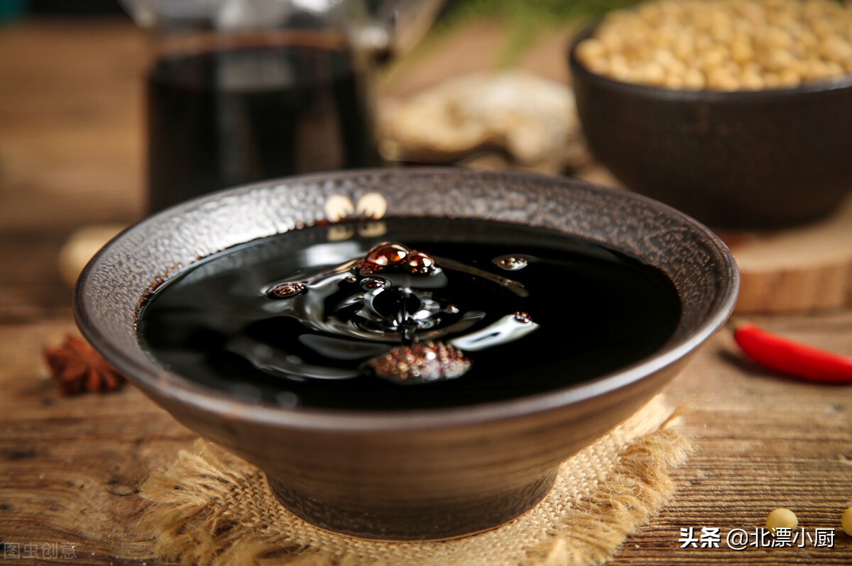 酱油有:生抽和老抽,味极鲜,一品鲜,区别很大,搞懂再买不吃亏