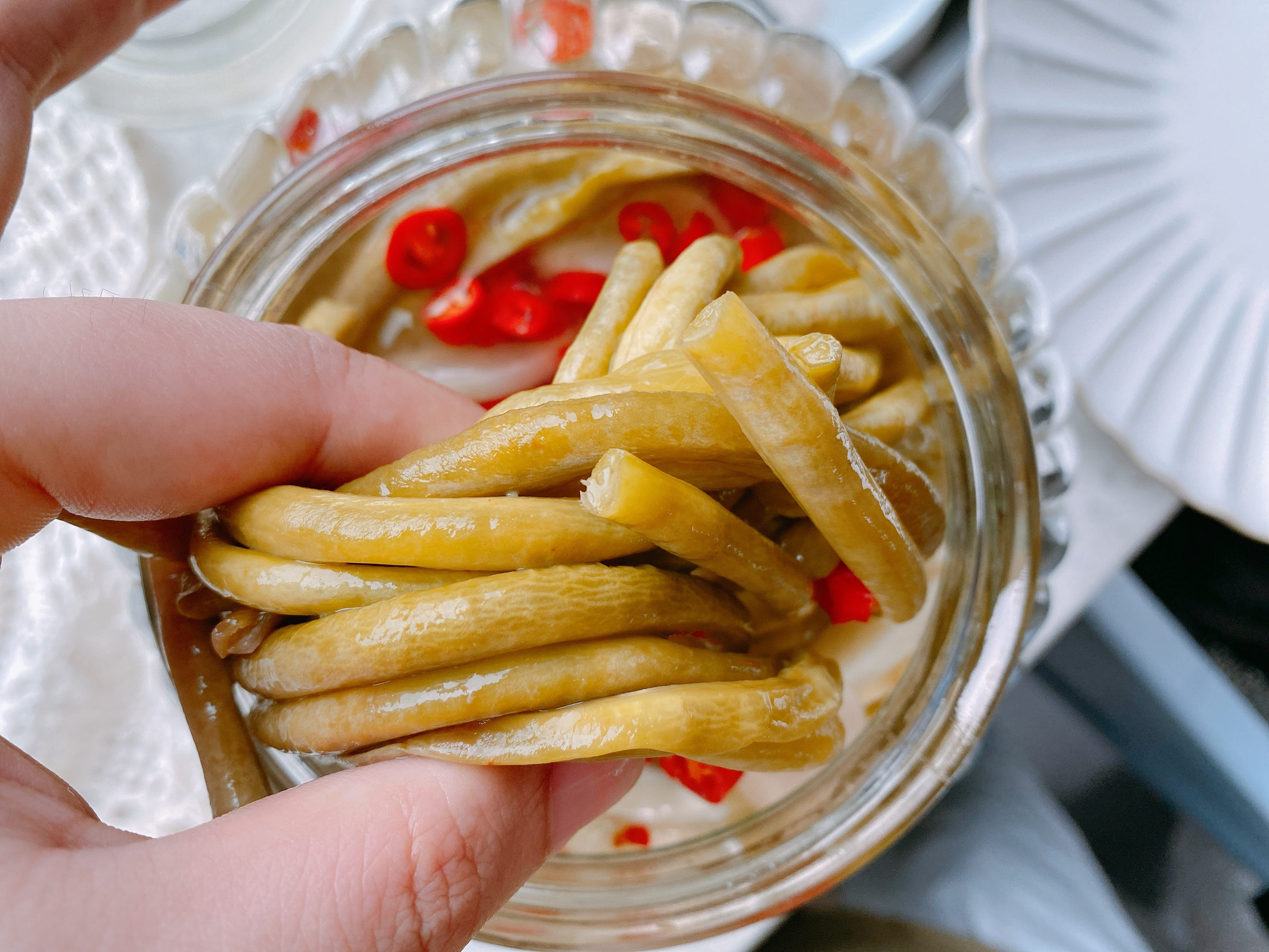 鸡胗炒酸豆角怎么做好吃又脆爽,鸡胗炒酸豆角鸡胗要焯水吗