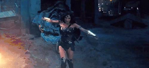 化妆常识：在眼线笔上花掉的冤枉钱大概可以包1年杨洋了吧！