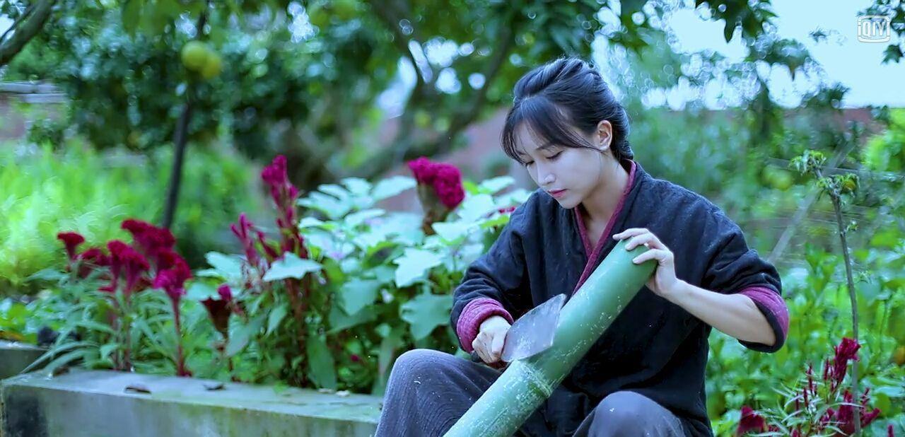 鍗撹繙鑷荤煶鍝佺浠嬬粛,鍗撹繙鑷荤煶浜氬厜