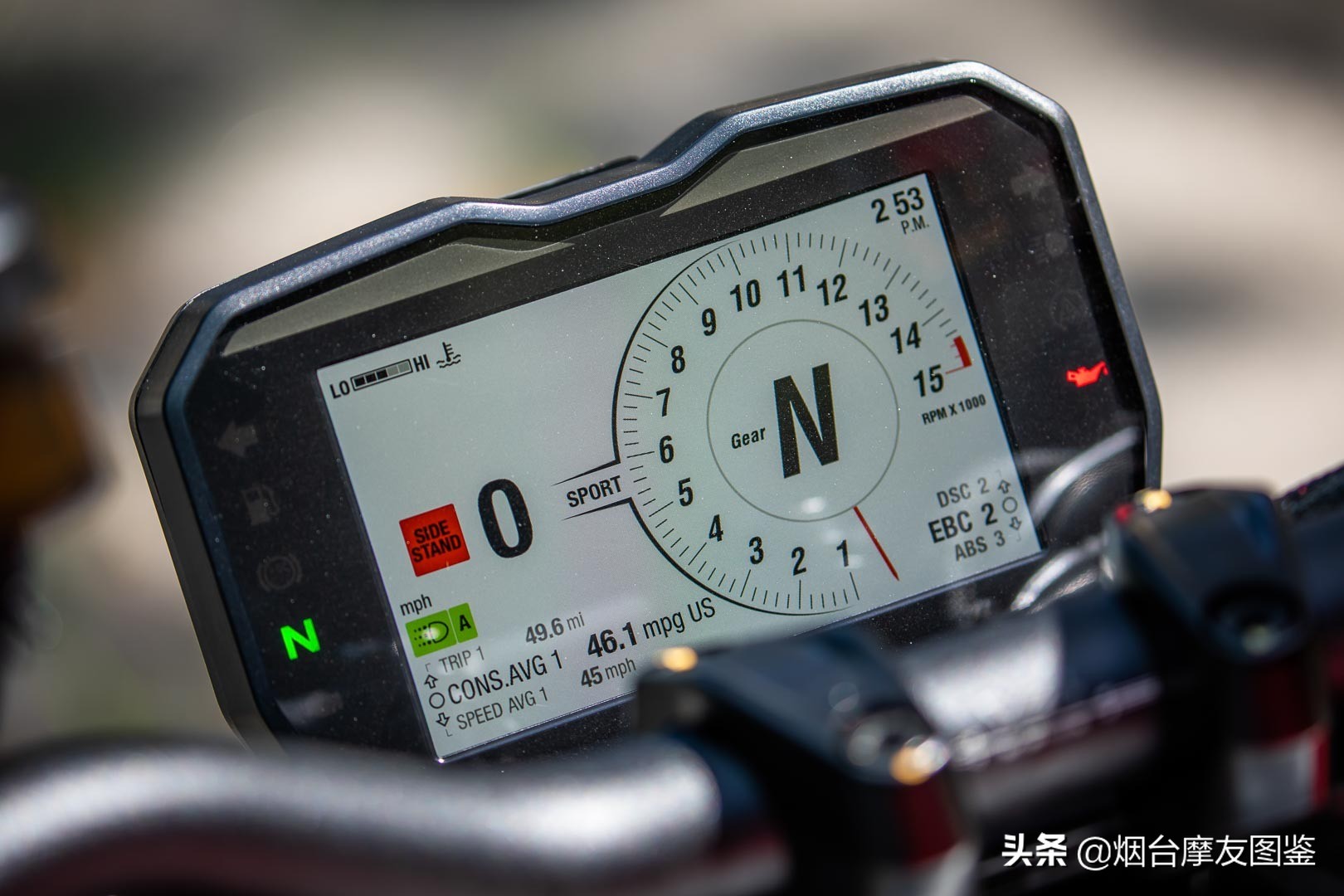 杜卡迪v4s街霸实车测评,杜卡迪街霸v4s和ktm1290sdr哪个快