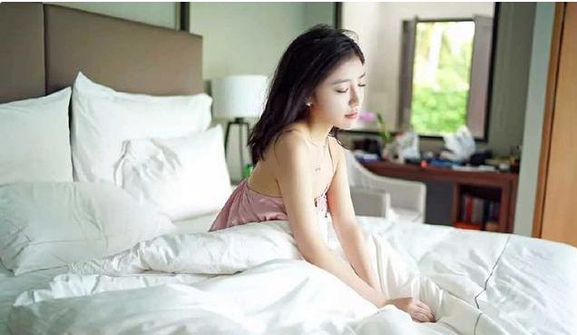 28岁才娶到媳妇，可是新婚夜她不让我碰，听完原因我穿上衣服走了