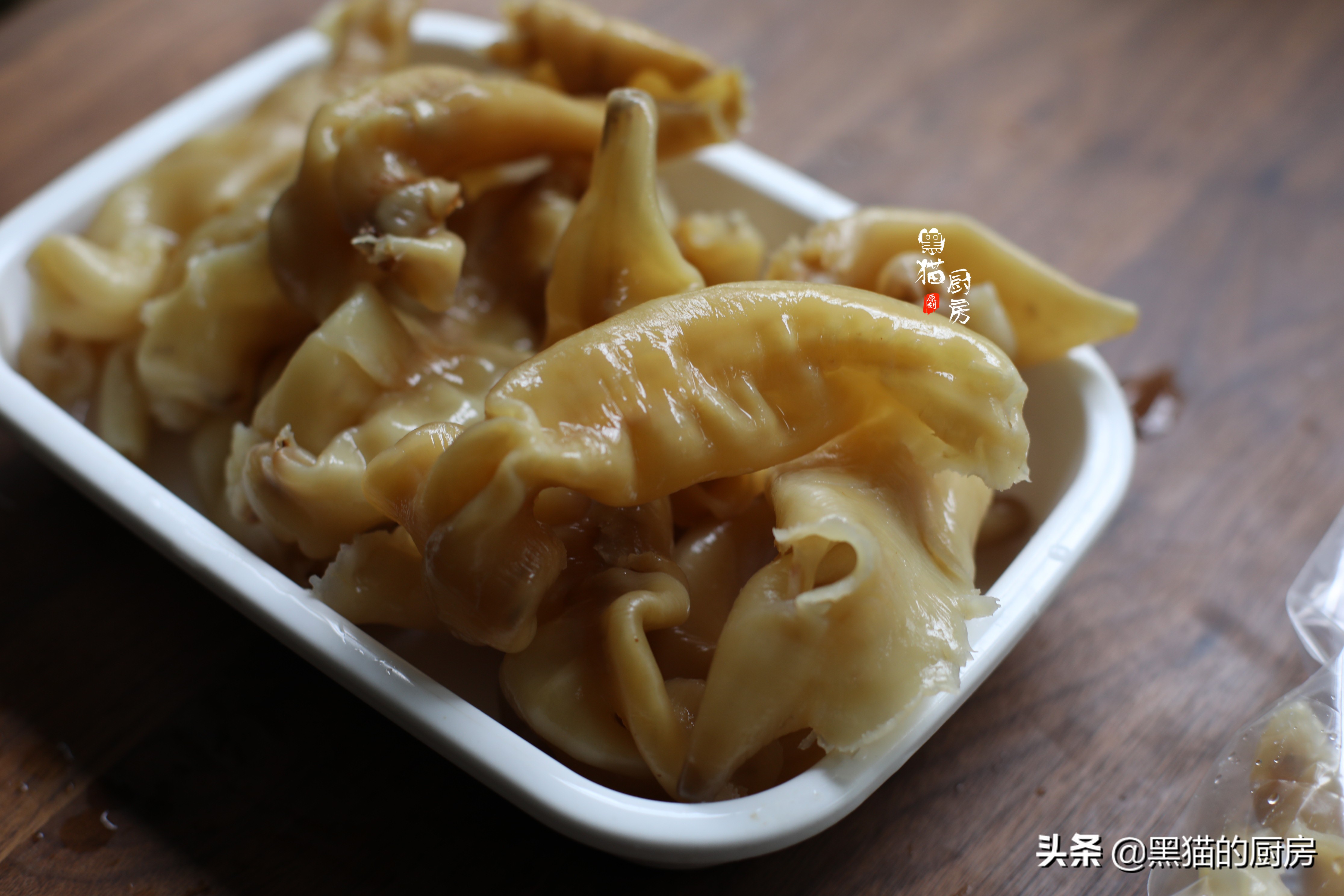 大花胶的正确煮泡发方法,花胶泡发用热水还是冷水