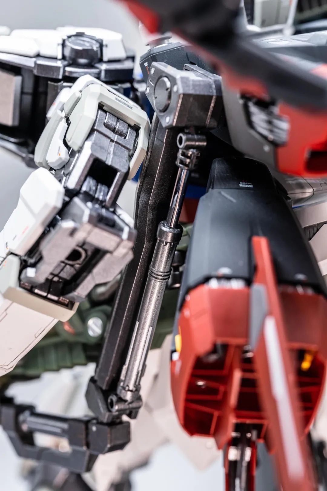 pg强袭高达头部拼装,pg强袭自由拼装过程