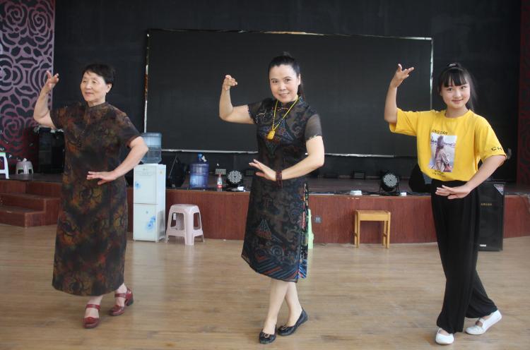 小梅花金花奖名单,小梅花的金花称号