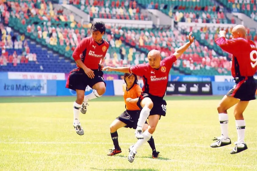 功夫足球张卫健大s射球,功夫足球张卫健踢罗纳尔多