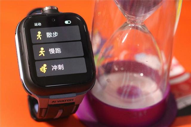 小天才儿童手表和小寻y2s对比 (小寻儿童手表y2和z7哪个好)