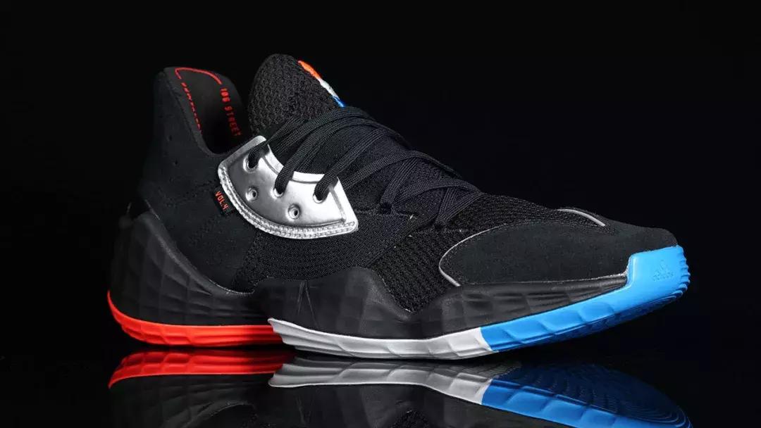 阿迪达斯天足签名鞋,阿迪团队鞋比签名鞋好吗