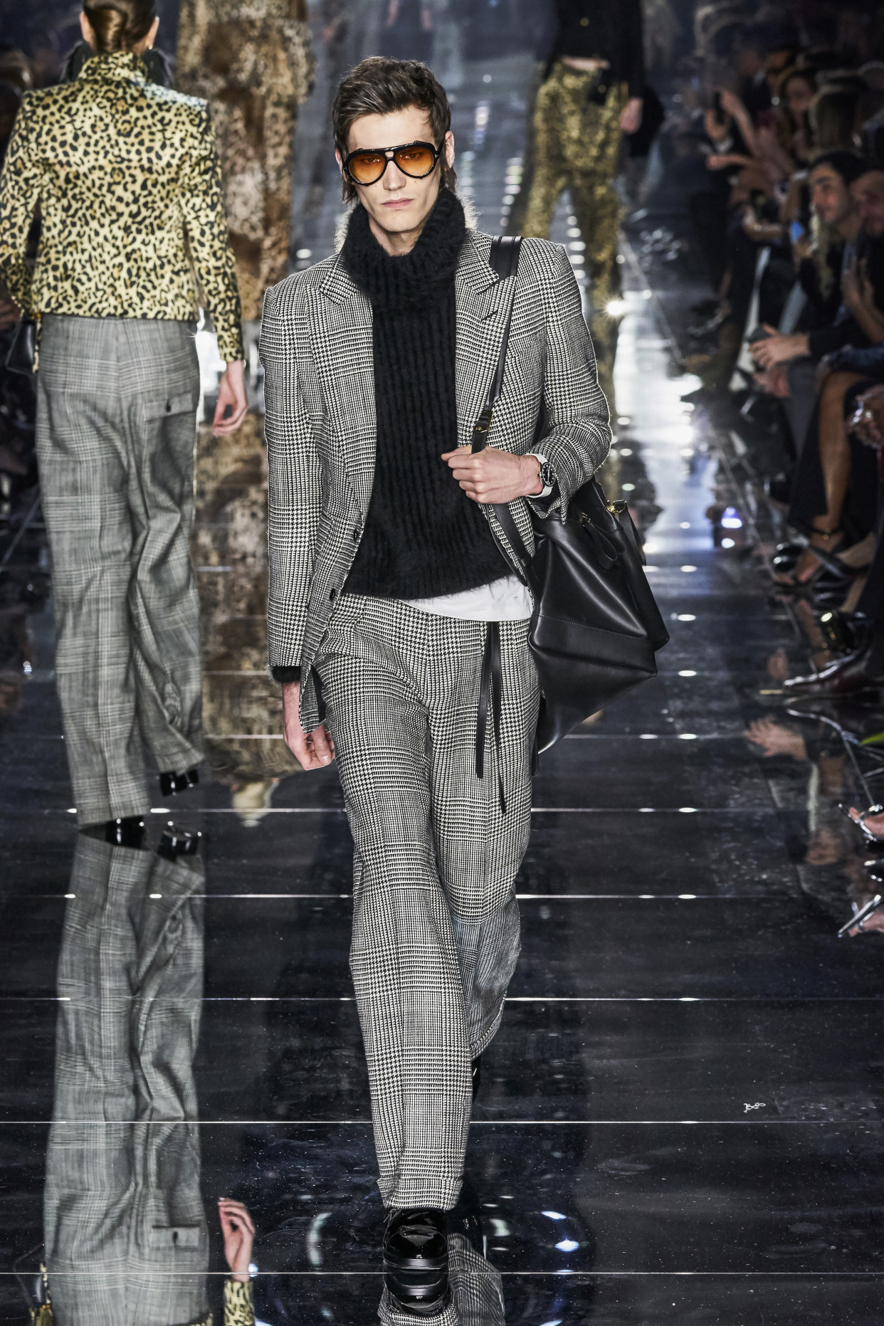 冬季黑色长款西装穿搭高级感,服装搭配男装2019秋冬款休闲西装