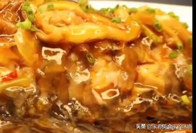 红烧鲤鱼家常做法教程,红烧鲤鱼教程正宗做法