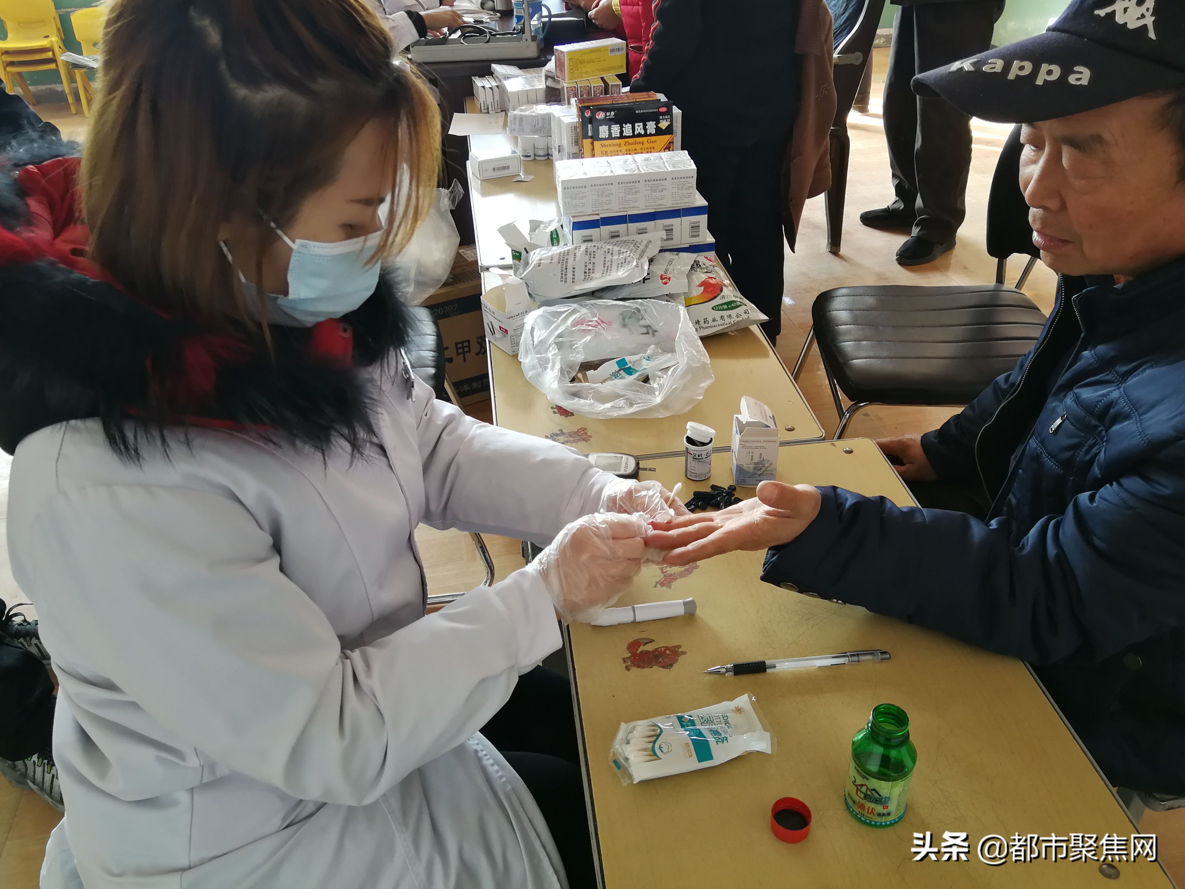 至诚大爱——忻州新东方医院赴静乐县木瓜山村开展义诊活动