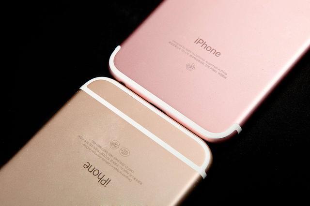 iphone7老机,十年前的iphone7