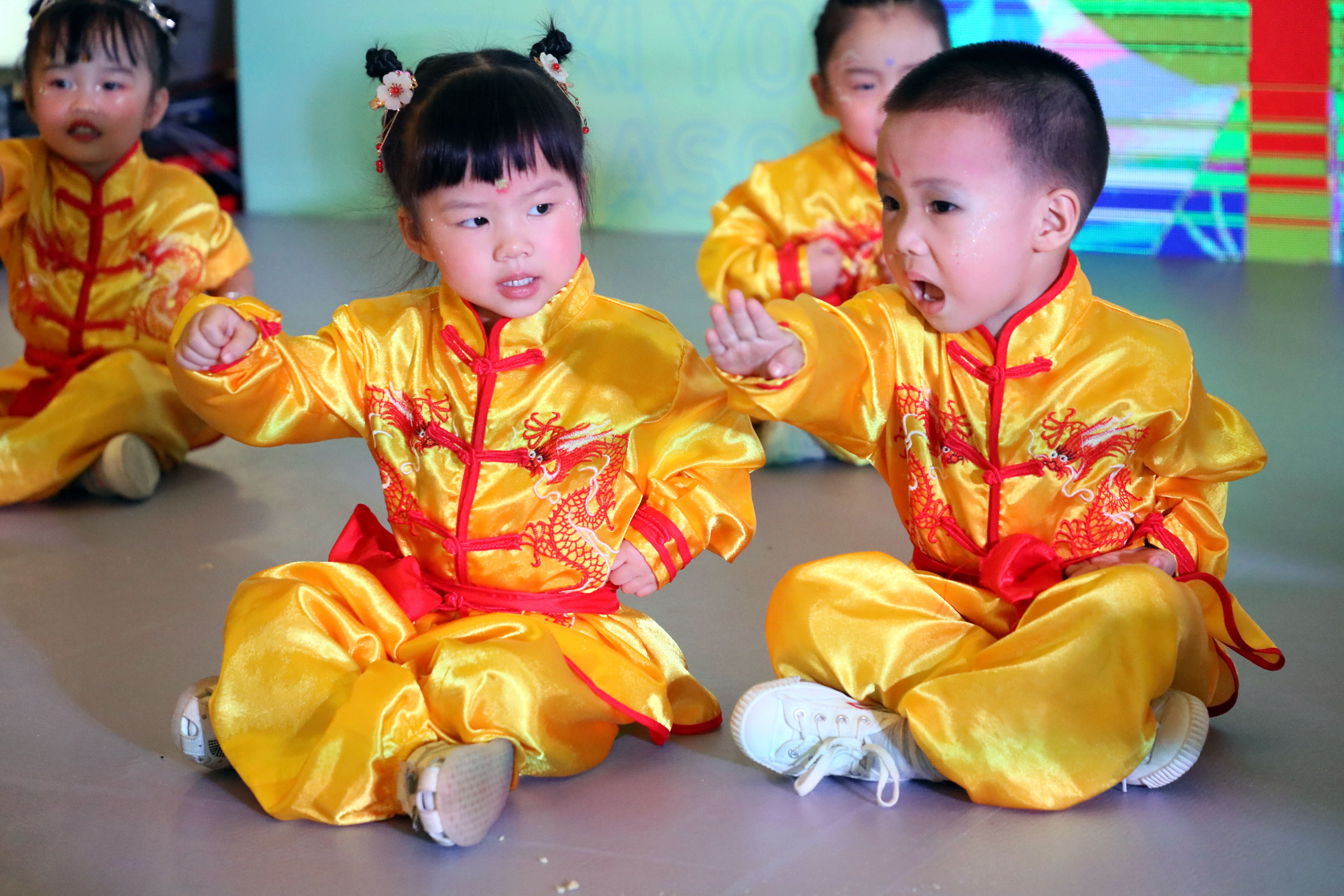 安徽芜湖:定格最美的时光!“智汇有你,多姿多彩”升学典礼举办