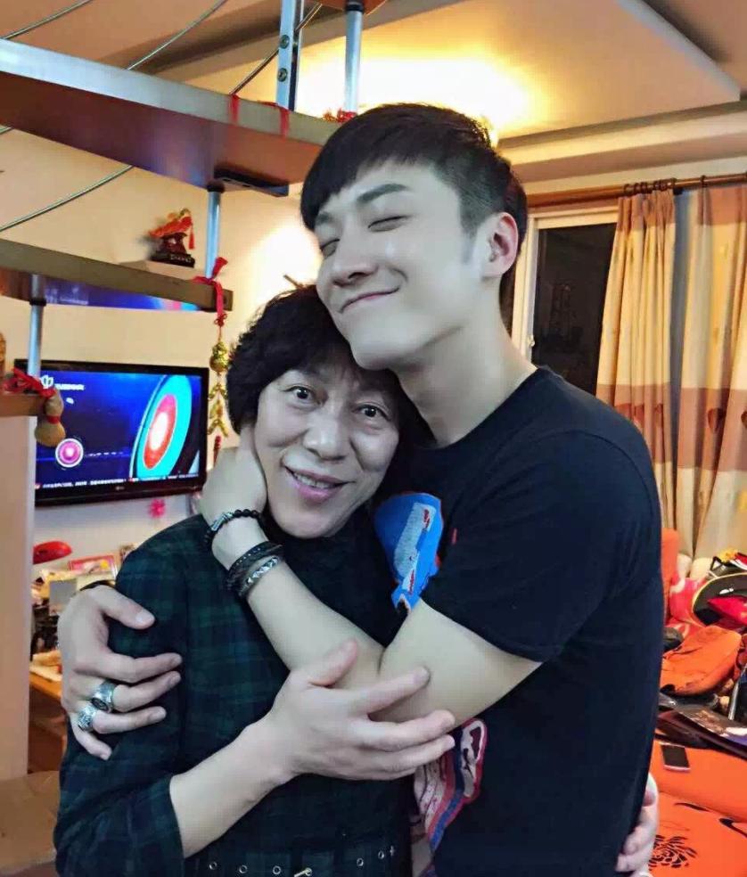 乔任梁父母的失独生活,乔任梁父母失独后独自生活