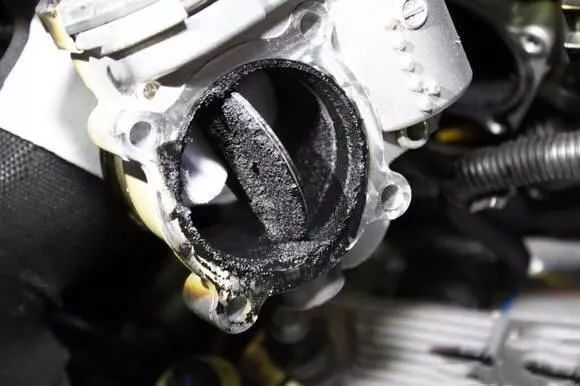 汽车开几年动力不足,汽车动力不足加速无力什么原因