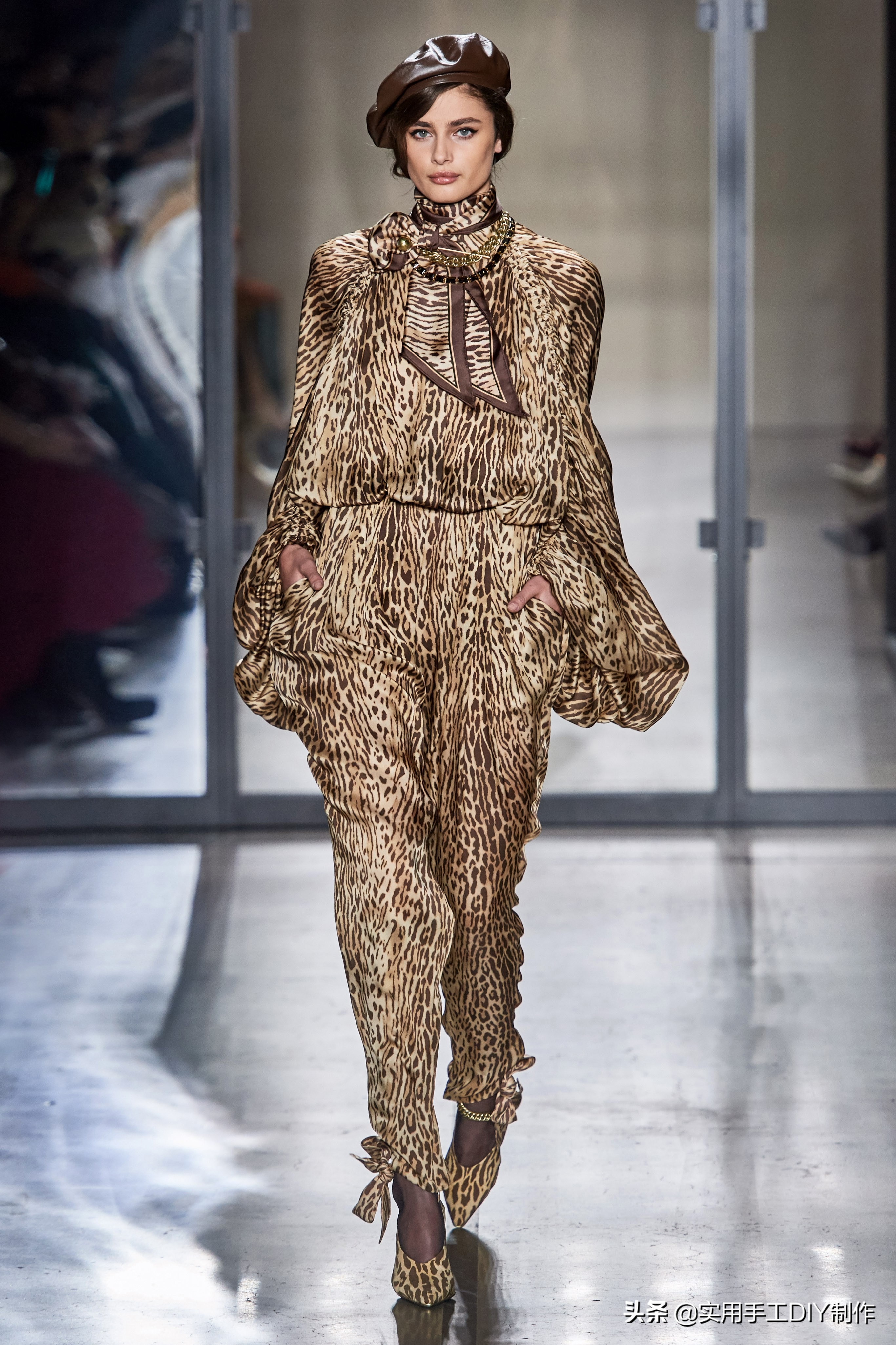 zimmermann连衣裙2019,zimmermann连衣裙2022春夏成衣系列