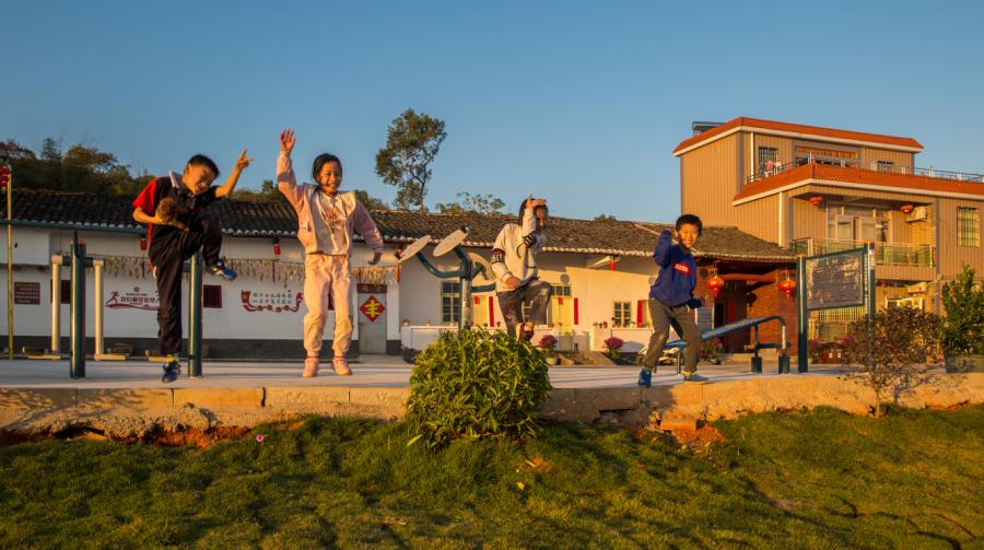 楹﹀厓鎽勫奖,楹﹀厓瑙嗛