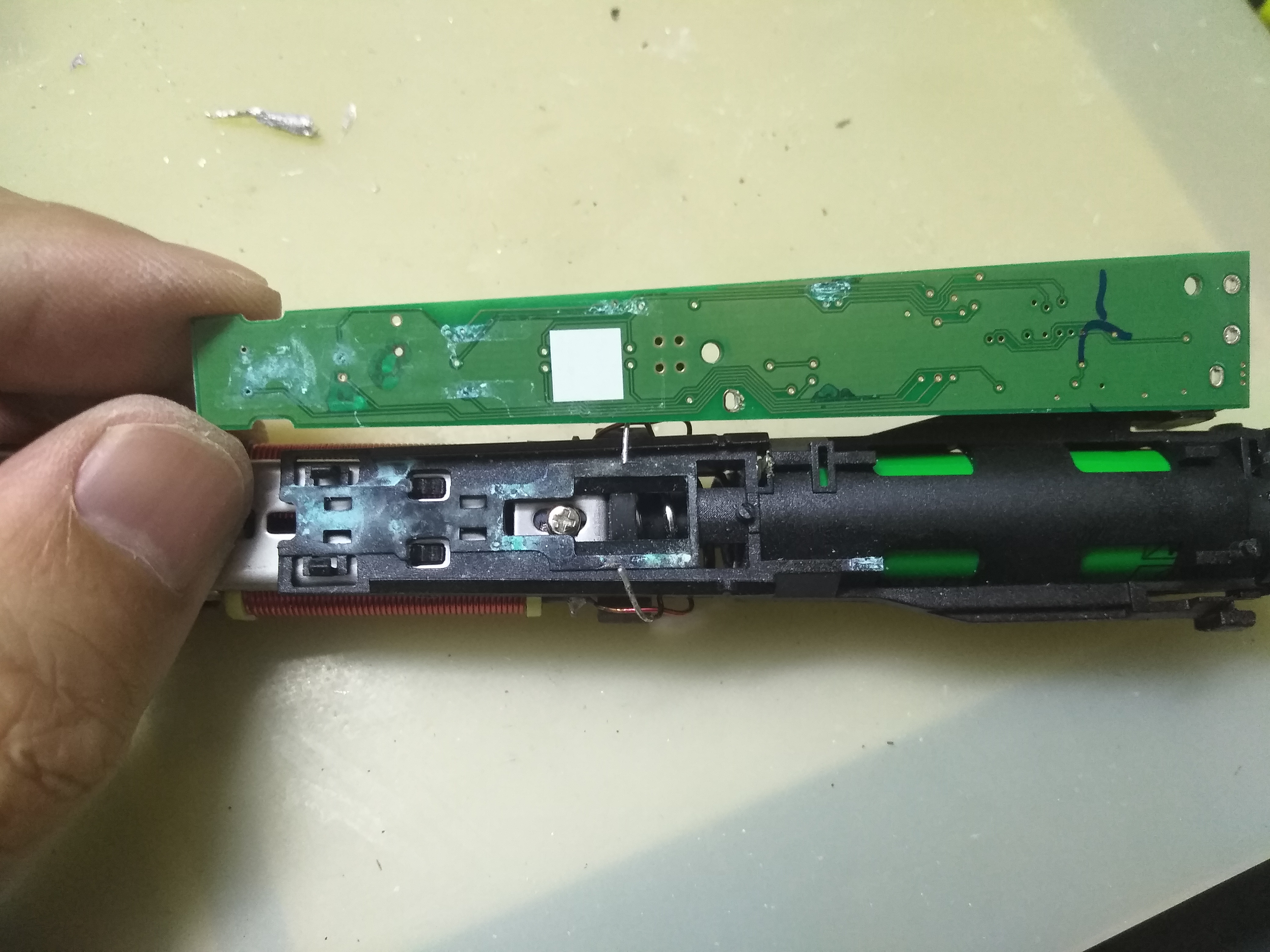 飞利浦电动牙刷6731维修,飞利浦hx99电动牙刷坏了怎么处理