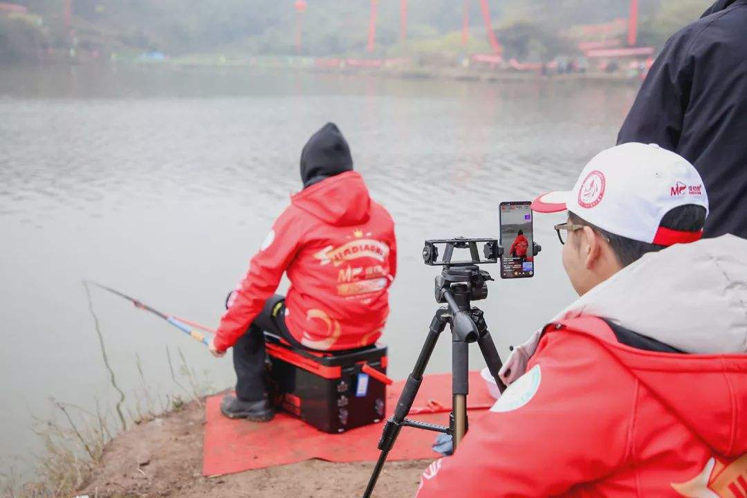 鱼竿的价格是怎么打下来的,鱼竿最近价格为什么便宜了