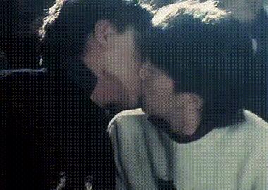 刘德华周星驰吻戏是什么电影,刘德华周星驰cp吻戏