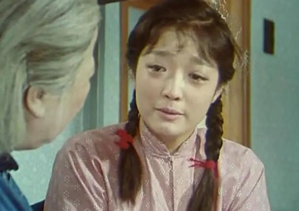 既有实至名归的双黄蛋，也有宁缺毋滥的空缺，最早那届金鸡奖好刚