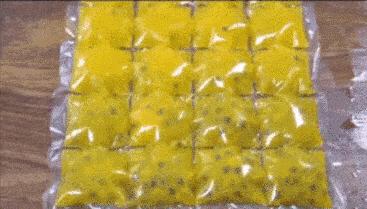 如何用冰块做夏日冷饮,冷饮里加的冰块怎么做