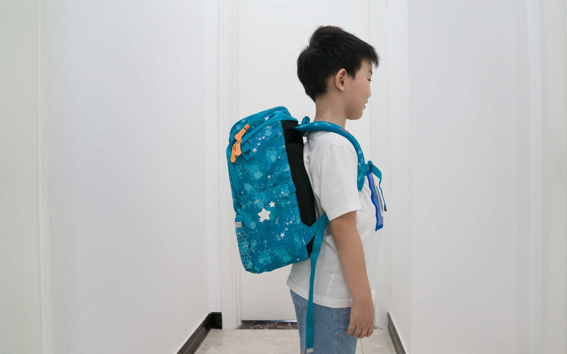 减负护脊书包怎么选,如何给孩子选一款好的护脊书包