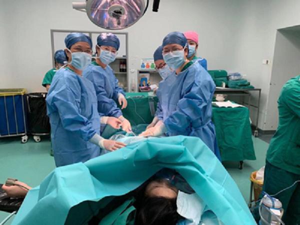 女性生过孩子漏尿尿床是什么原因,关于女子生完孩子漏尿尿频