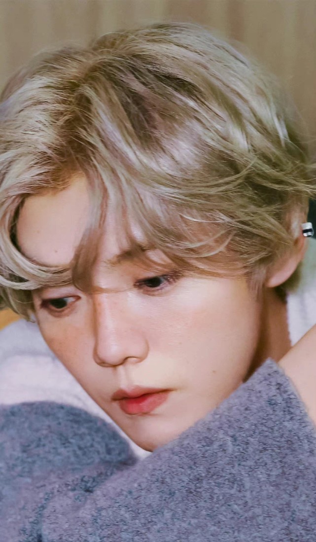 鹿晗最新发型叫什么,鹿晗runningman踢球