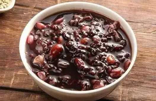 宝宝体虚出汗怎么食疗,身体这些部位出汗是大病