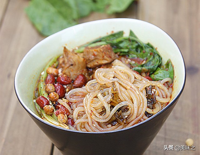 酸辣粉又酸又辣的做法,酸辣粉怎么做又酸又辣还超级好吃