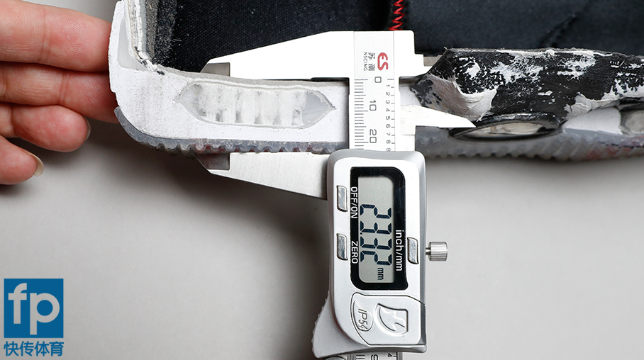 aj33上脚,aj33卡脚怎么破