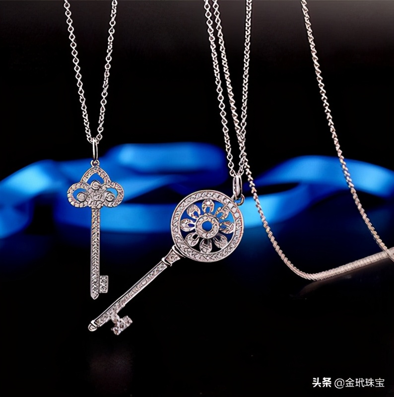 银首饰戴了发黑真的是有病么,银首饰戴久了泛黄