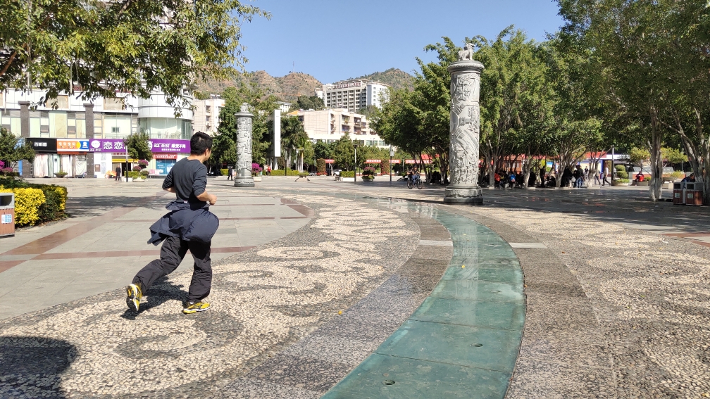 美津浓跑步鞋尺码偏大吗,美津浓跑步鞋怎么样