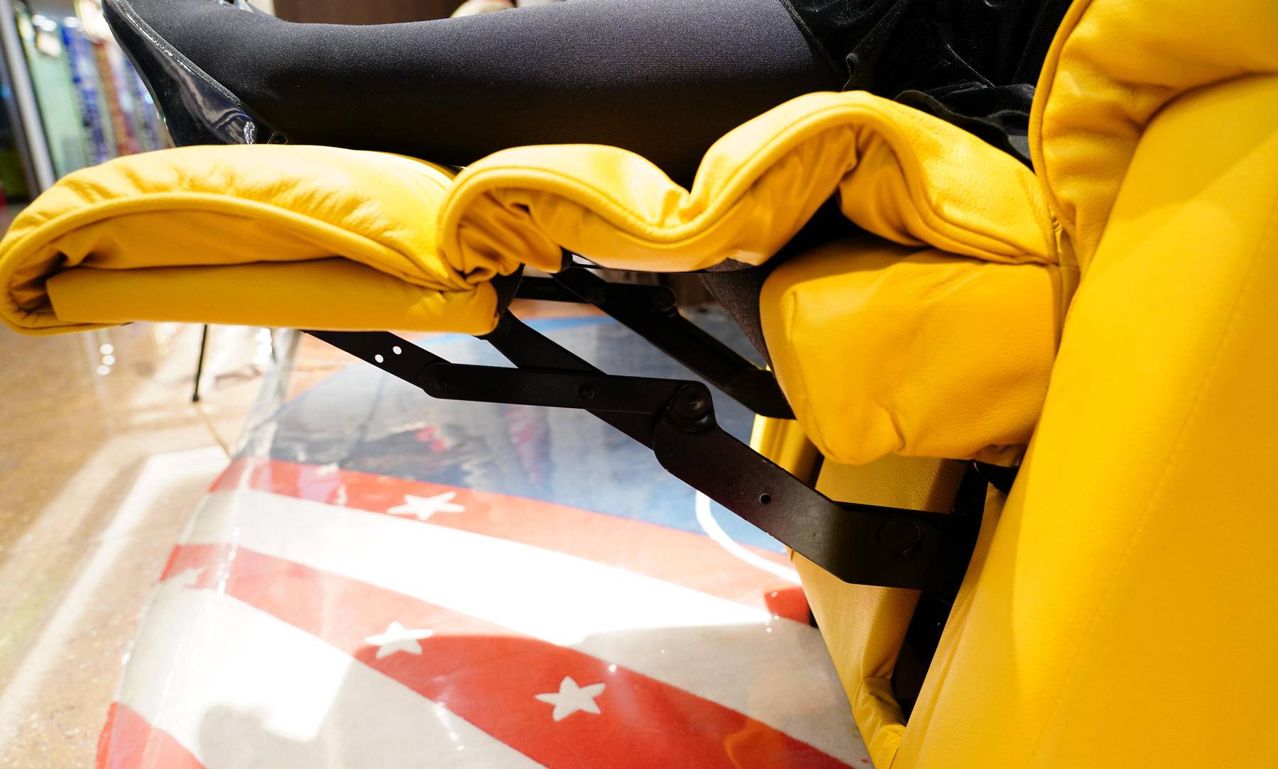 乐至宝沙发和芝华仕哪个档次高,乐至宝和芝华仕一万多沙发哪个好