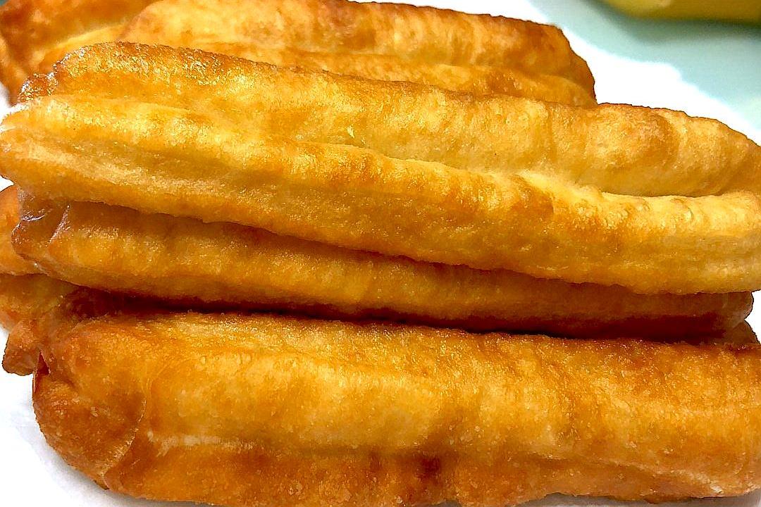 正宗炸油条配方与制作方法,炸油条的老配方及和面方法