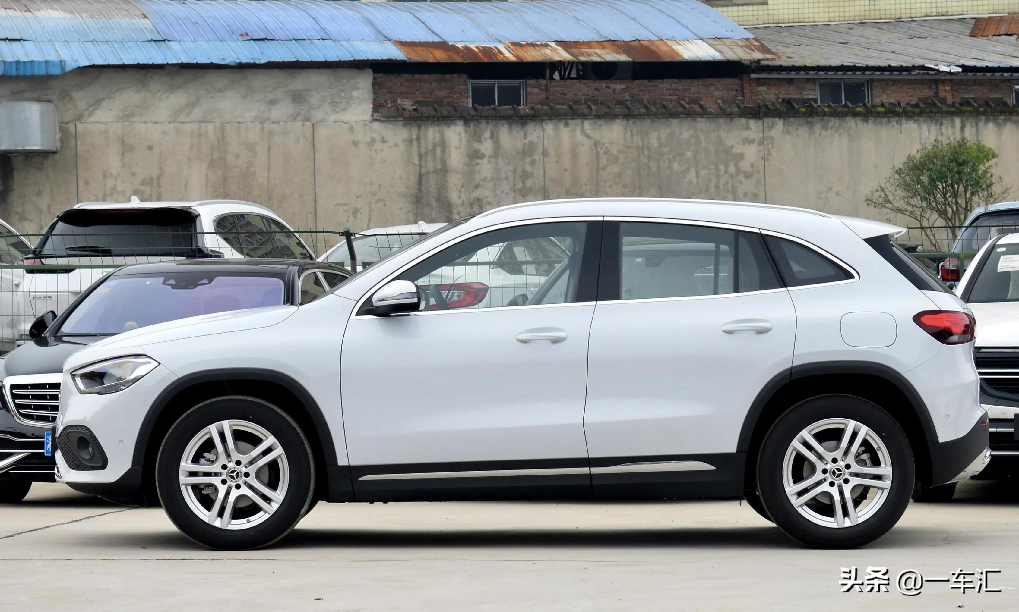 奔驰gla180新款优惠,2020款奔驰gla180落地多少钱