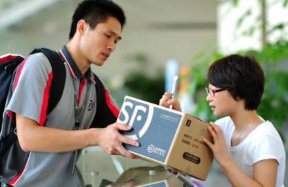 顺丰的仓管员工资到底有多少，为何大学生都愿意干这个？