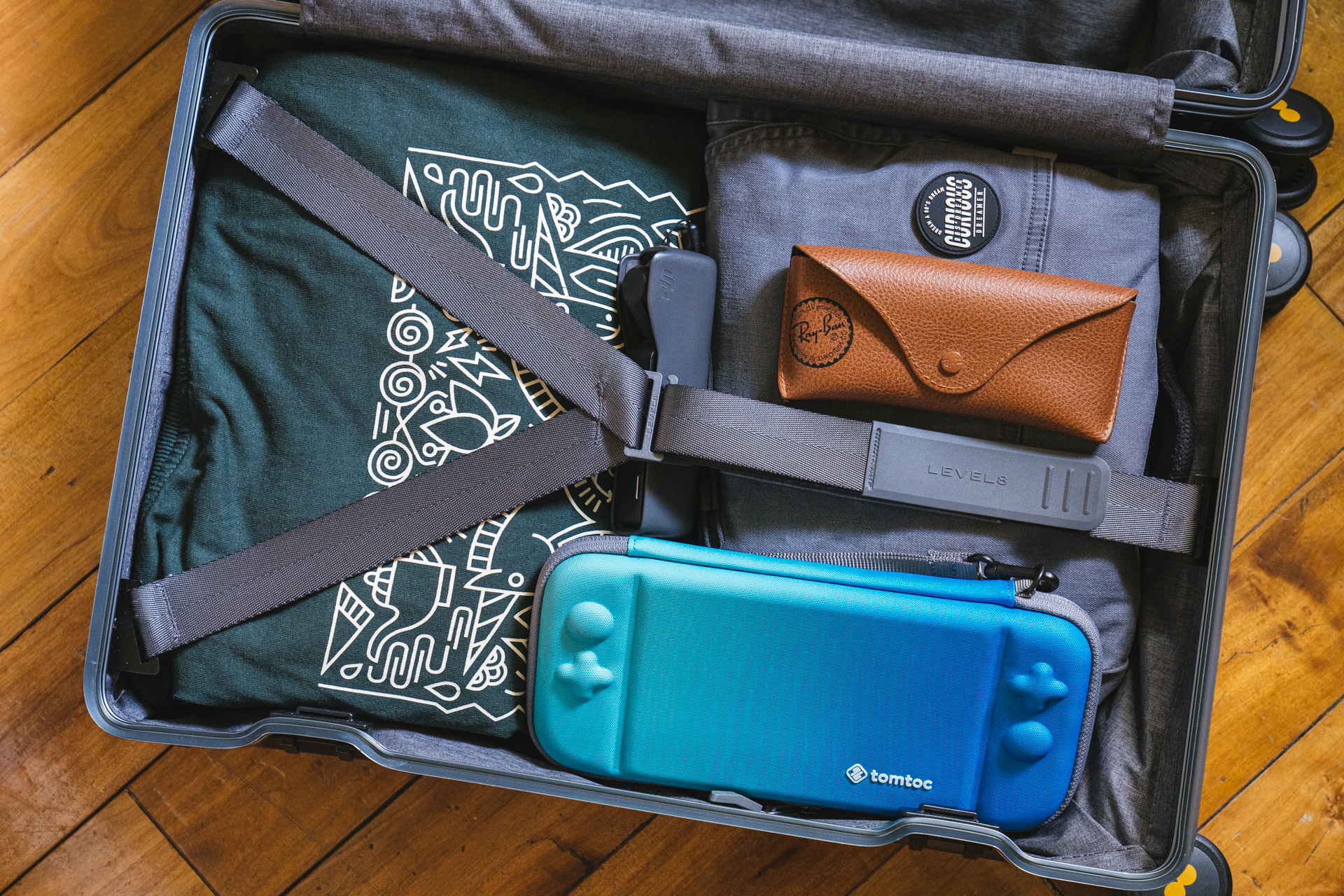 简约有范儿地平线8号行李箱,24寸地平线8号行李箱评测