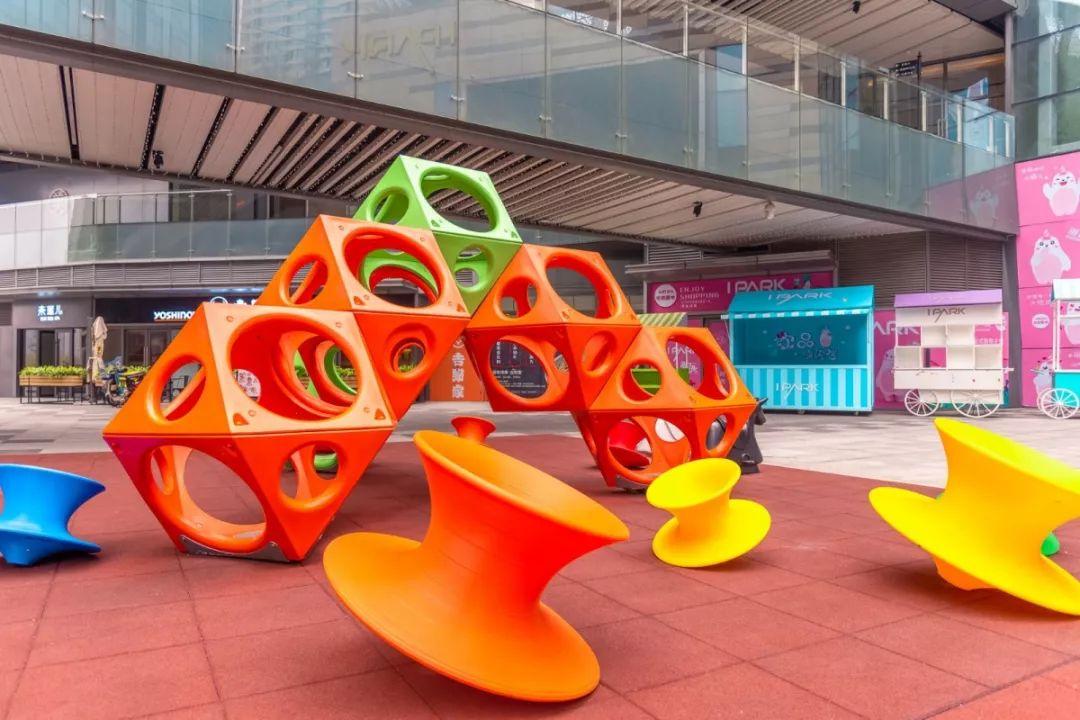 至强扫货攻略!佛山CBD潮玩新地标,女生月购物狂欢!