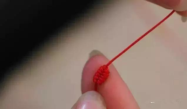 手工编绳怎么打结球,塑料手编绳如何打结