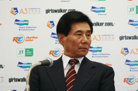 德国教练新战术,德国主帅勒夫鲁能