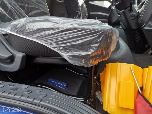 福田瑞沃es5渣土自卸车,合法装载2吨的轻卡