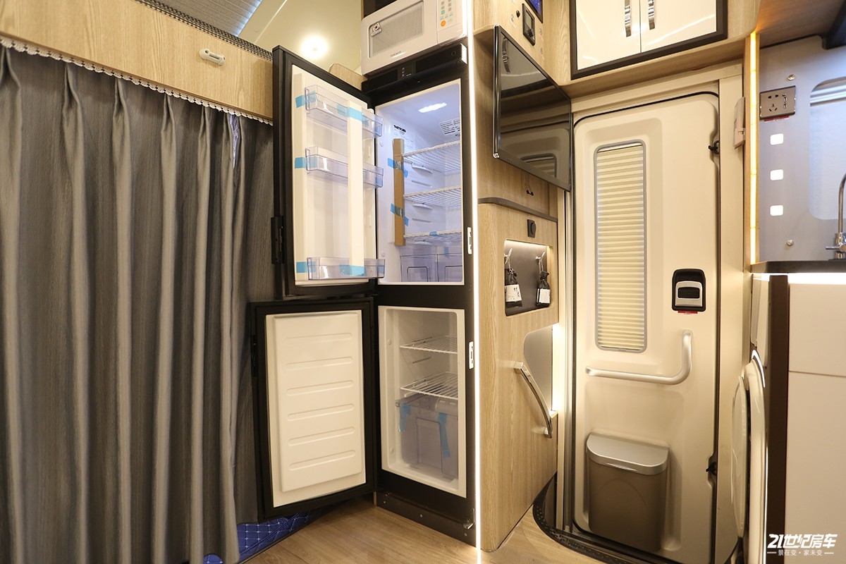 干湿分离淋浴的房车,干湿分离的房车卫生间价格表