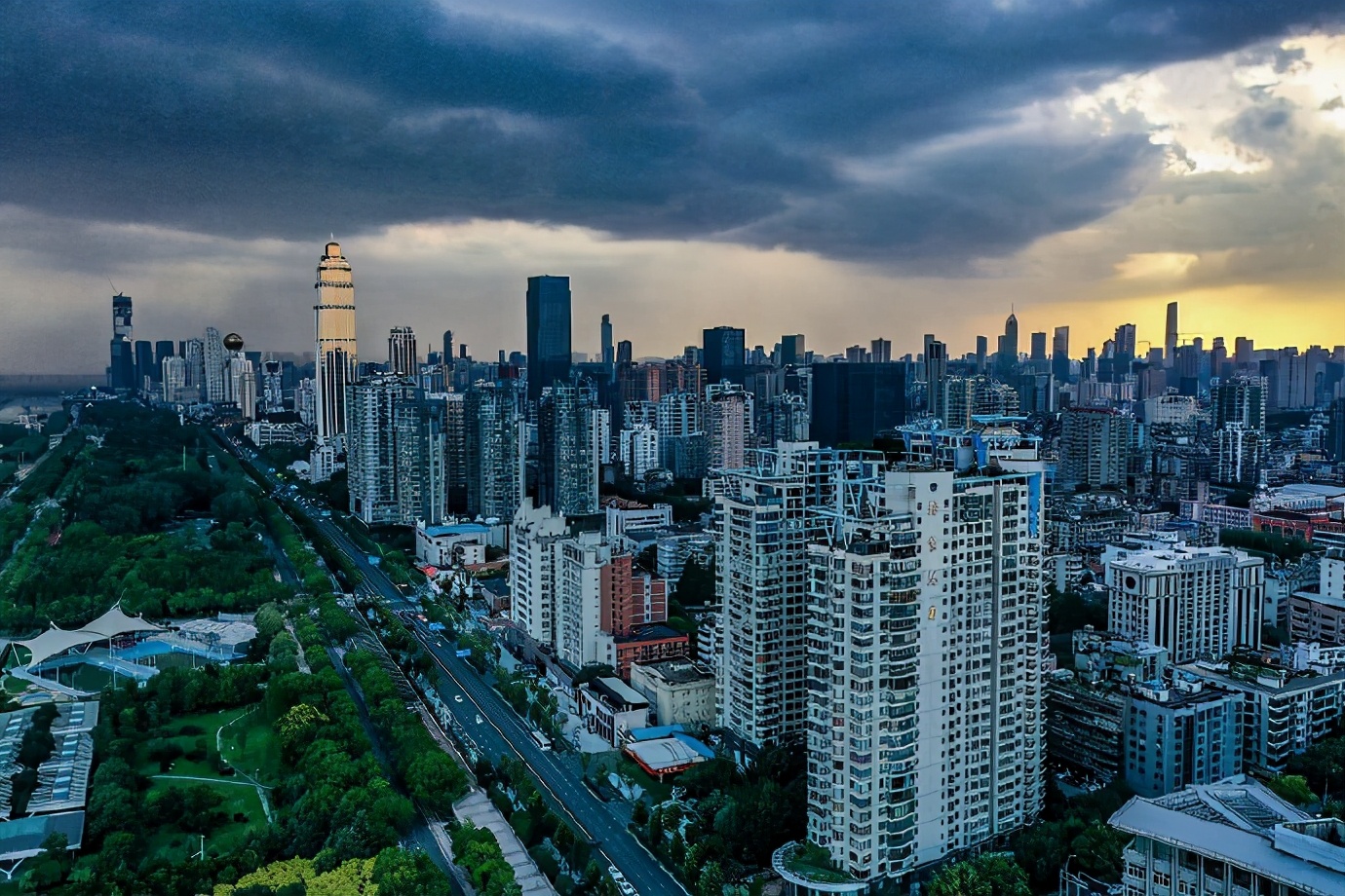 武汉著名的风景有黄鹤楼还有什么,武汉除了黄鹤楼还有哪些地方