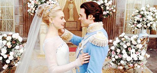 婚礼撞衫搭配,参加婚礼气质大气穿搭